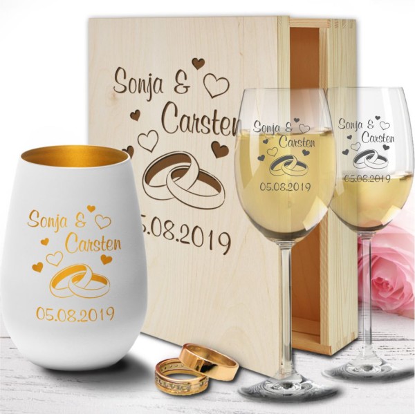 Holz-Geschenkbox zur Hochzeit mit Weißweingläsern und Windlicht  - Ringe