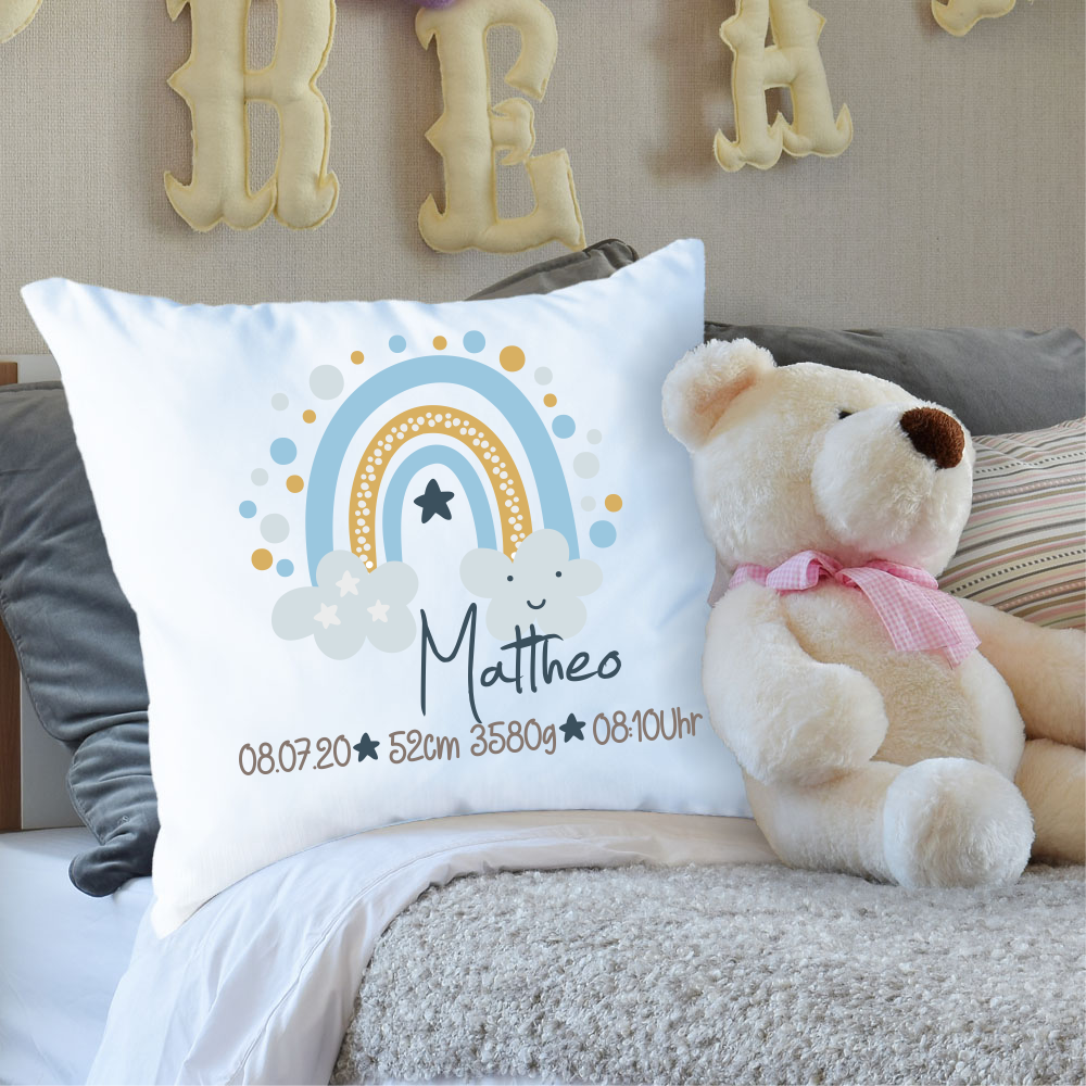 Kissen mit Namen zur Geburt Regenbogen Jungen  - Onlineshop Trendgravur