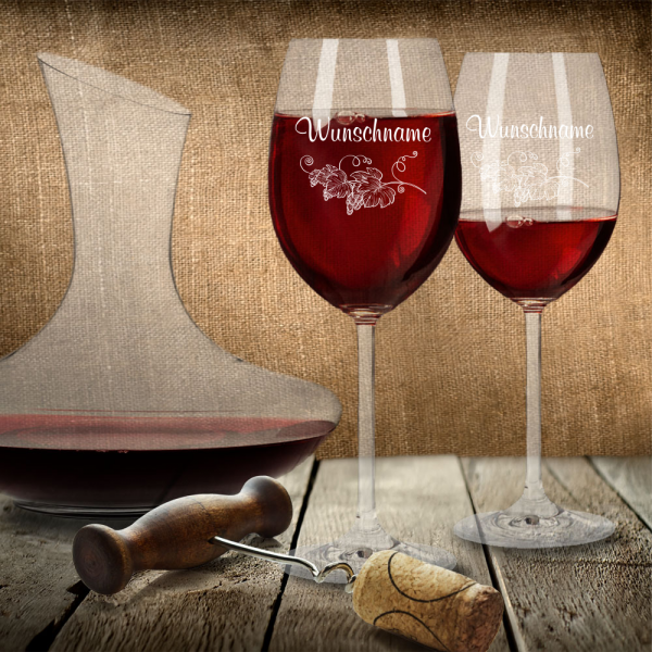 Personalisiertes Geschenk-Set Rotwein mit Weinkaraffe - Weinrebe