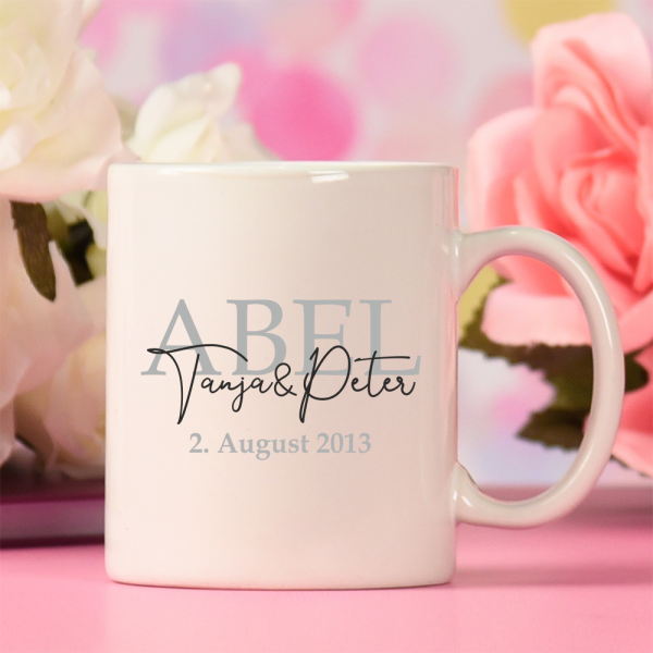 personalisierte Tasse zur Hochzeit mit Familienname und Wunschnamen