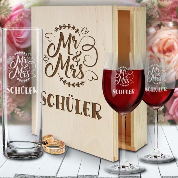 Hochzeitsbox aus Holz mit Rotweingläsern und Vase - Mr. & Mrs.mit Familienname