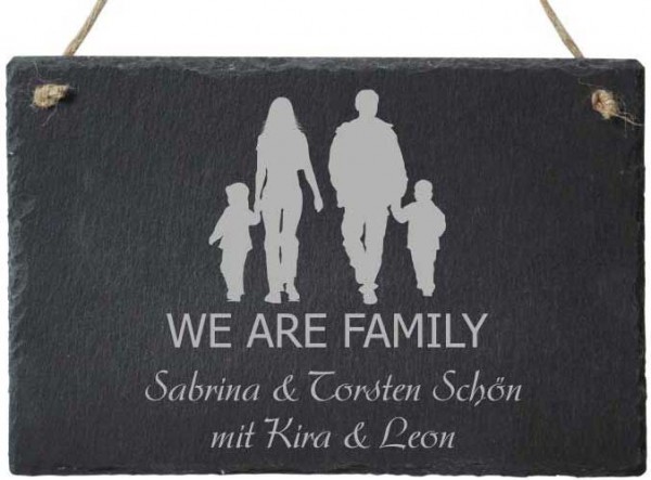 Schiefer-Türschild mit Deinen Wunschnamen - WE ARE FAMILY