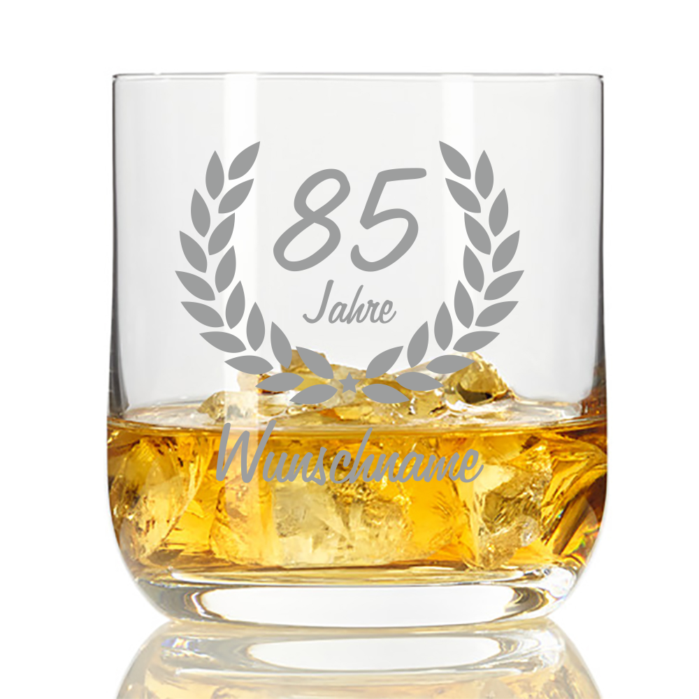 personalisiertes Whisky Glas mit Namensgravur zum 85. Geburtstag  - Onlineshop Trendgravur