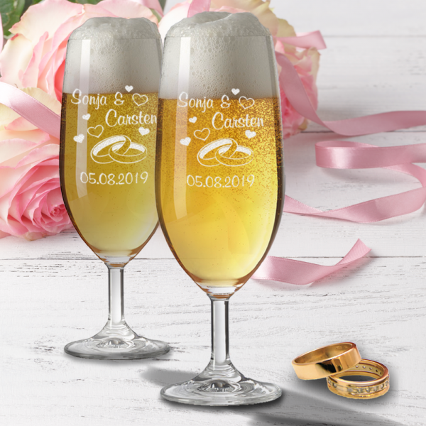 Personalisiertes Bierglas Geschenk-Set zur Hochzeit und Gravur - Ringe