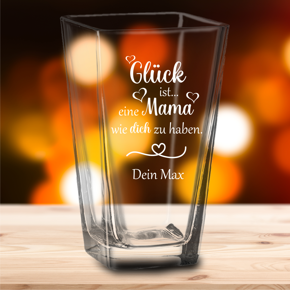 personalisierte Vase Glück ist eine Mama... mit Deinem Wunschnamen  - Onlineshop Trendgravur