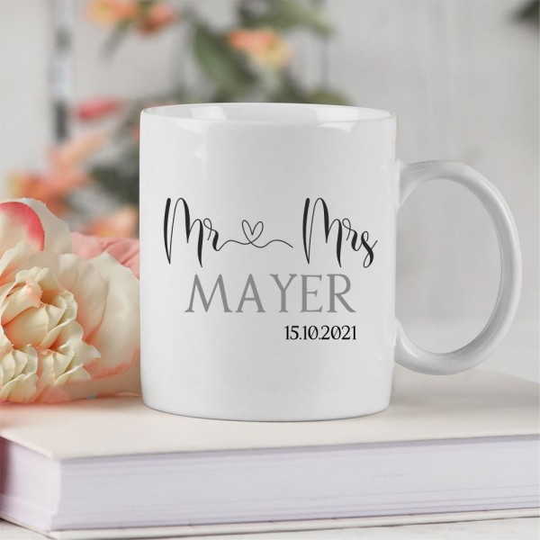 personalisierte Tasse Mr. Mrs. mit Familiennamen und Hochzeitsdatum