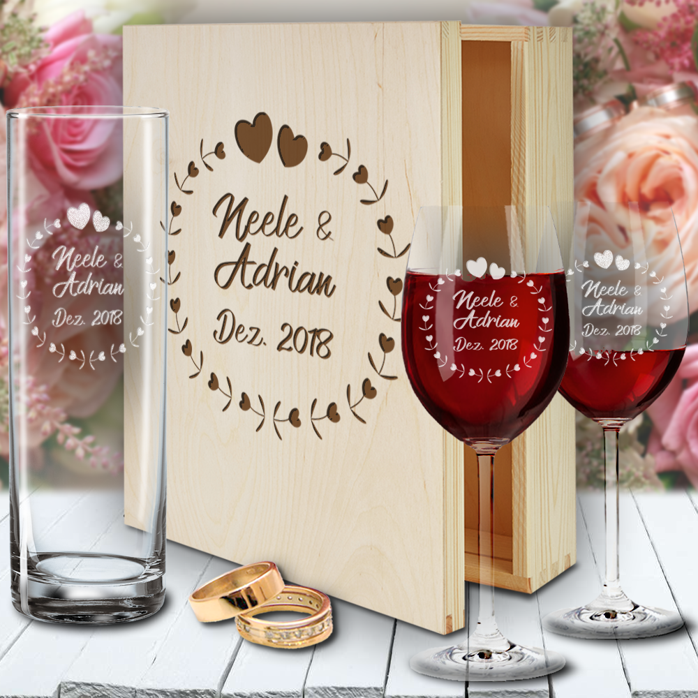 personalisierte Holzbox zur Hochzeit mit Rotweingläsern und Vase ...  - Onlineshop Trendgravur